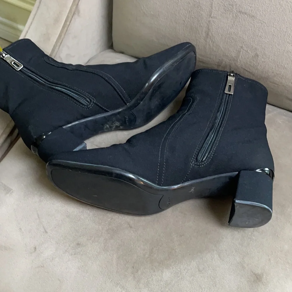 PRADA - Picture 11 of 15